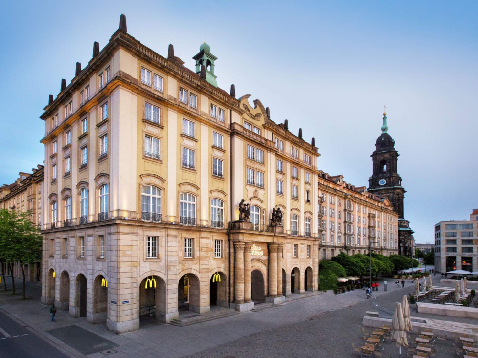 Außenansicht vom Star G Hotel Premium Dresden Altmarkt Außenansicht