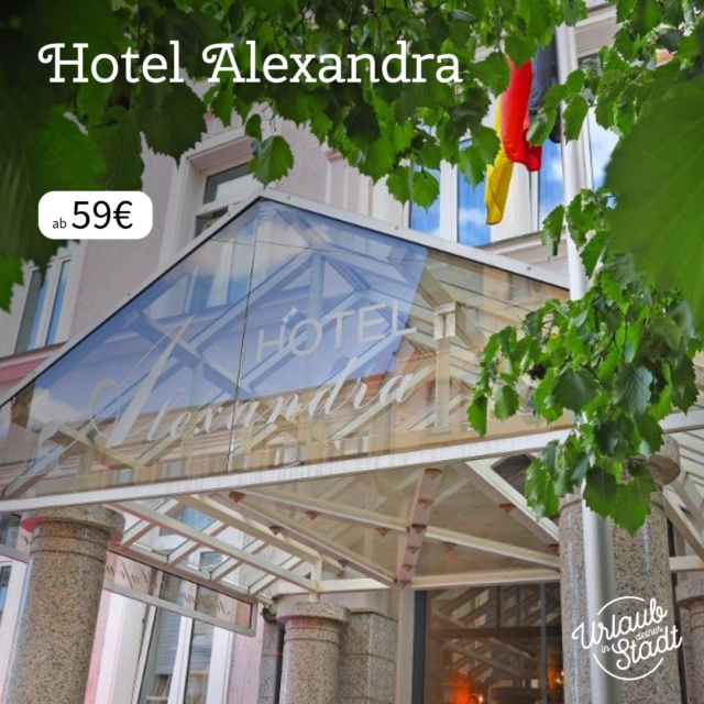Hotel Alexandra
Region 08📍

Charmant und herzlich – im Zentrum von Plauen begrüßt das familiengeführte Hotel Alexandra seine Gäste. Das Jugendstilhotel beherbergt gemütliche Zimmer mit Telefon, Snackbar, Satelliten-TV, Safe und Föhn. Kulinarisch werden Sie im hauseigenen Restaurant „Royal“, im Caféstübchen „le Café“ und in der „Blue Bar“ verwöhnt. Entspannen Sie außerdem im Wellnessbereich mit Sauna und Whirlpool.

Features:
-zentrale Lage in Plauen📍
-inklusive Frühstück🥐
-"Blue Bar"🍹 und Restaurant "Royal"🍽
-Massage💆und Sauna🧖

Buchbar auf unsere Website (Link in der Bio)!

Bilder: @hotel_alexandra_plauen 

#uids #urlaubindeinerstadt #uids2025
#urlaub #kurztrip #winter #wellness #städtetrip #erlebnisse #sachsen #plauen